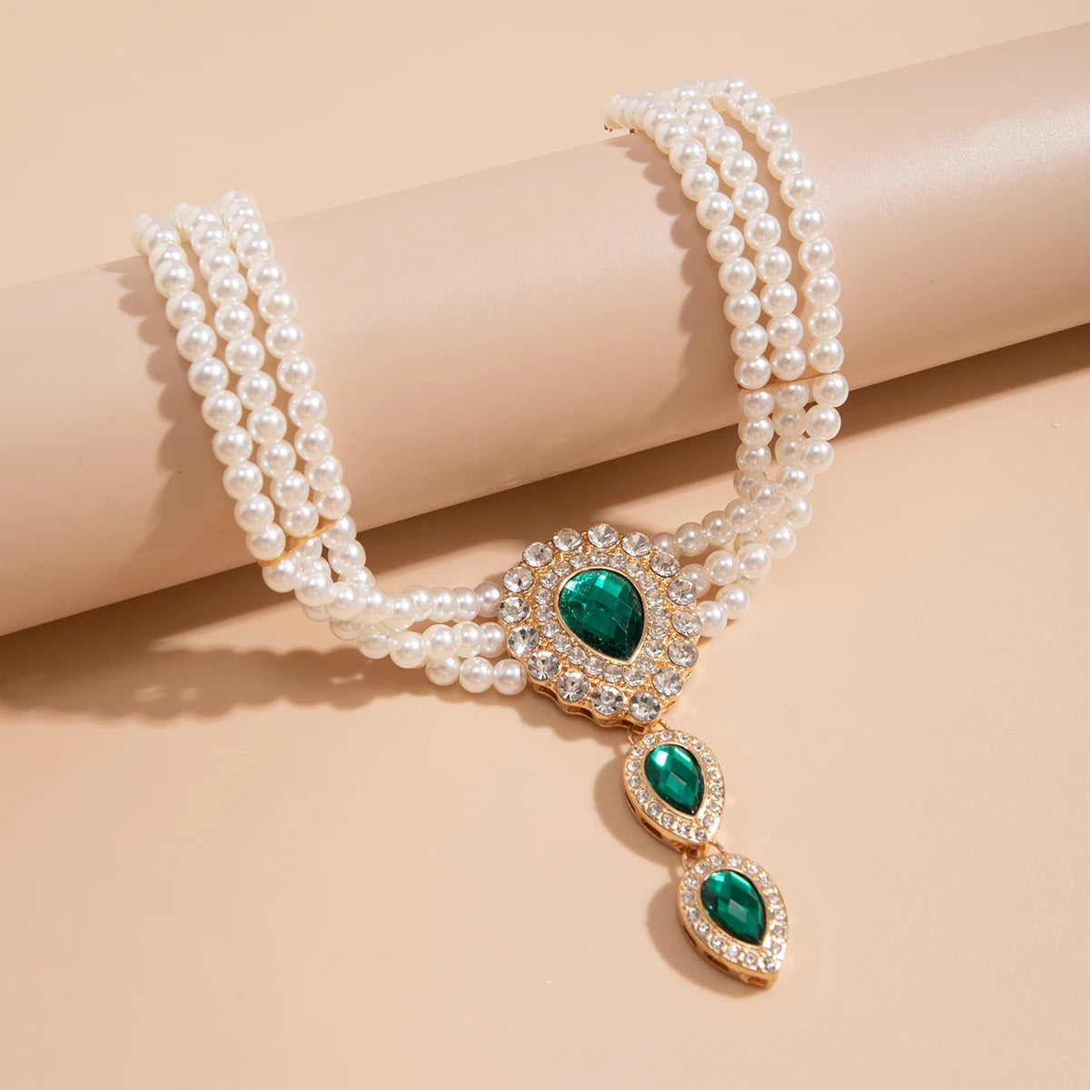 Imitation Pearl Beads & Green Crystal Choker Necklace for Women – Elegant Wedding Charm Collar Fashion Jewelry Accessories - JN Fashion Fusion