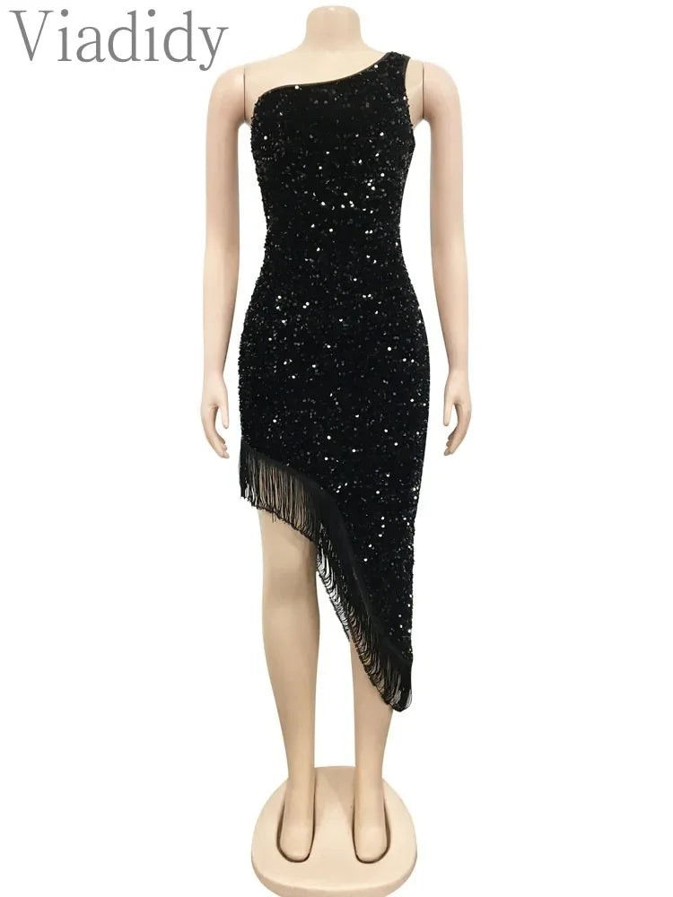 Women Sexy One Shoulder Sleeveless Sequined Irregular Tassels Hem Slim Party Dress
