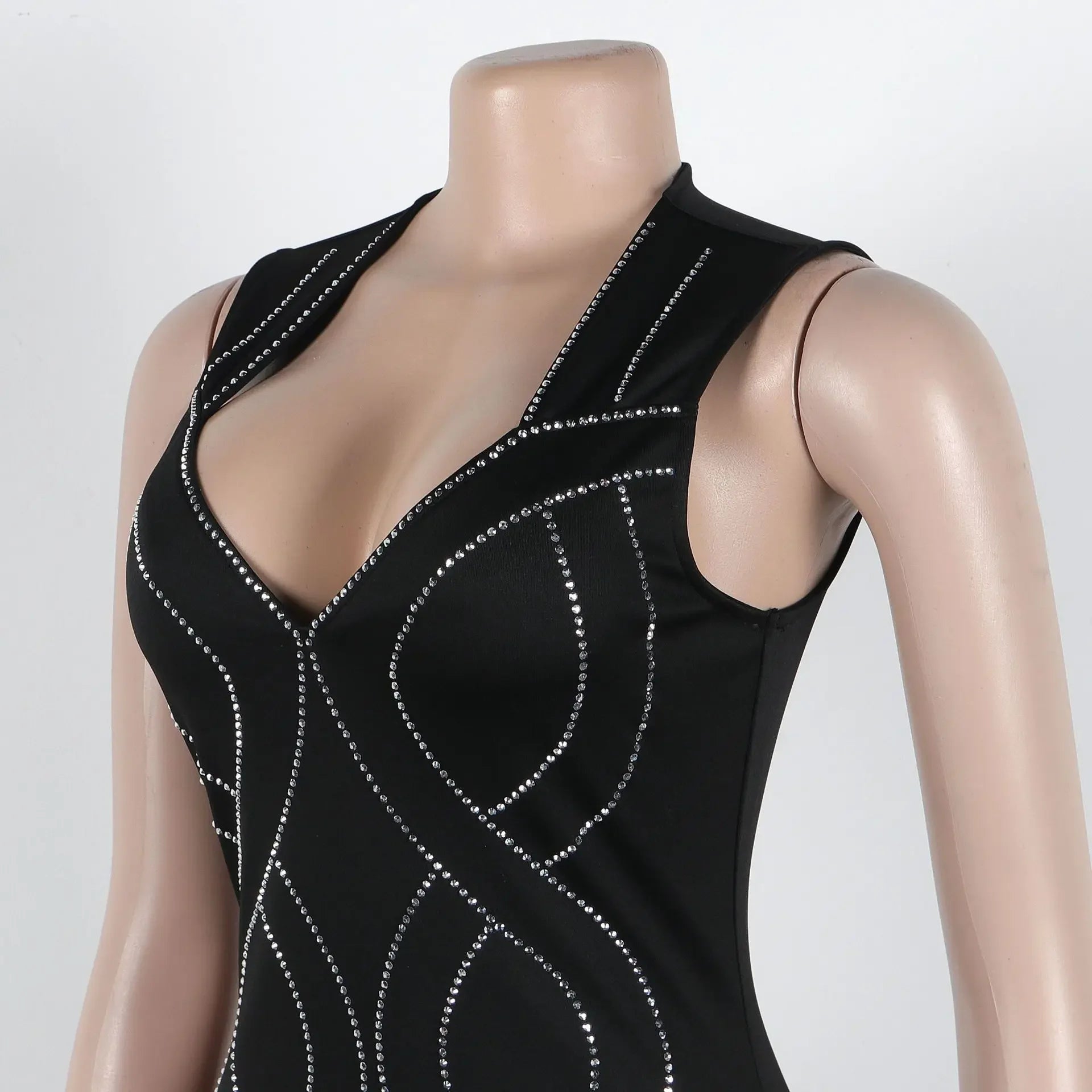 CM.YAYA 2025 Spring Diamonds Hot Rhinestones Cross V-neck Women Sleeveless Long Dress Birthday Party Evening Prom Maxi Dresses - JN Fashion Fusion