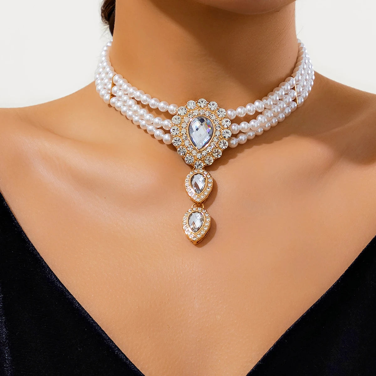 Imitation Pearl Beads & Green Crystal Choker Necklace for Women – Elegant Wedding Charm Collar Fashion Jewelry Accessories - JN Fashion Fusion