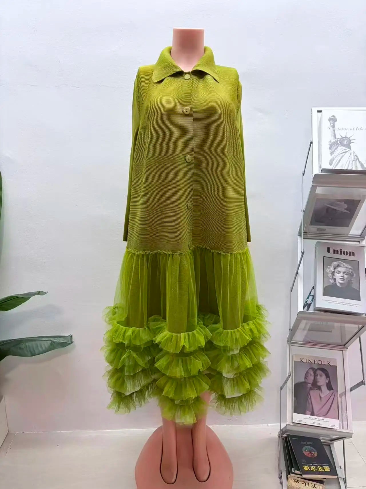 2026 Autumn Retro Solid Color Miyake New Design Sense Solid Color Casual Loose Dress Pleated Fashion Long Women's Clothing - JN Fashion Fusion