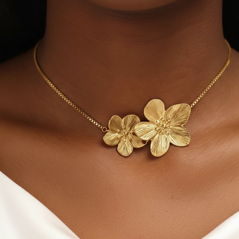 DGIDDK Stainless Steel New Fashion Large Floral Pendant Necklace Ladies' Vintage Elegant Delicate Collarbone Chain Accessory - JN Fashion Fusion