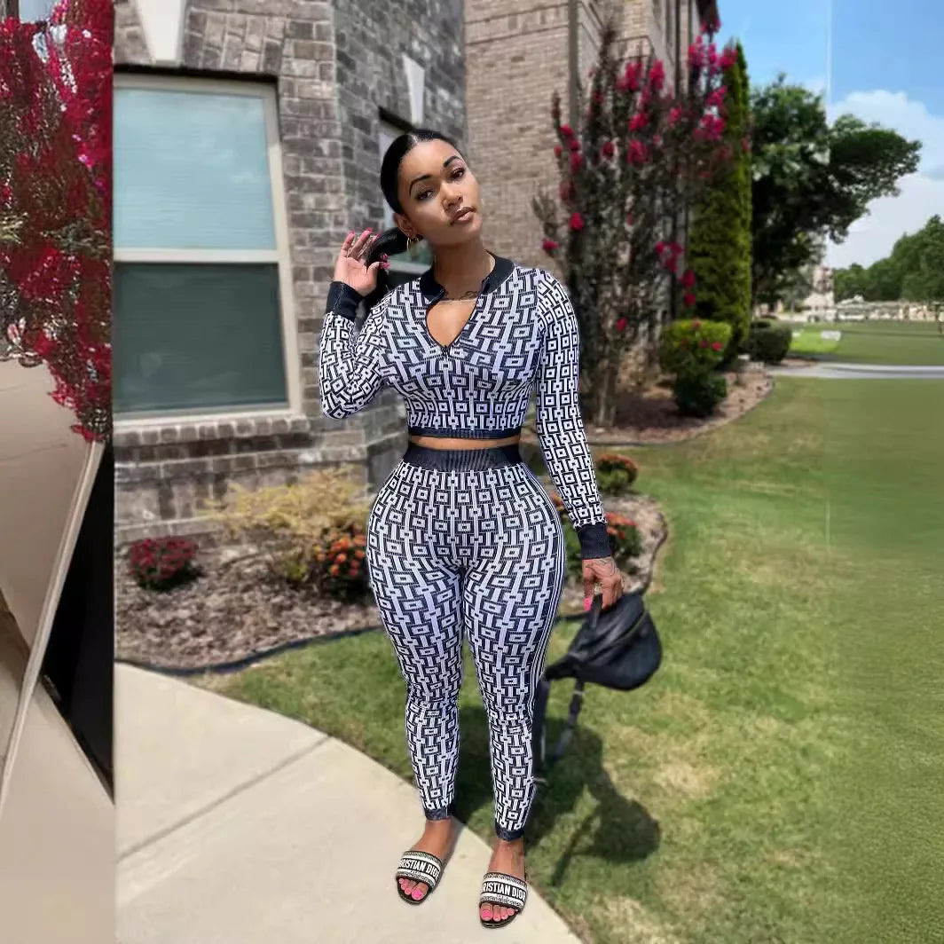 Autumn And Winter Women's Stretch Knitted Printed Women's Suit Long-sleeved Tight Sports Yoga Two-piece Set For Women