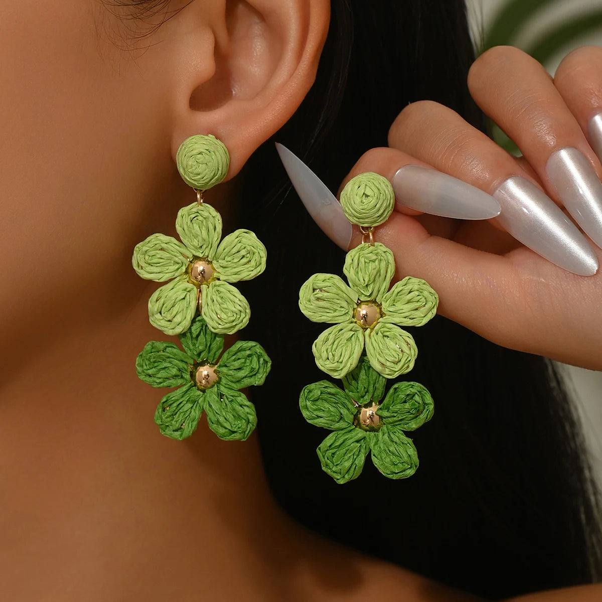 Bohemia Sweet Colorful Raffia Layered Flower Earrings for Women Girls Summer Handmade Rattan Knit Drop Earrings Holiday Jewelry