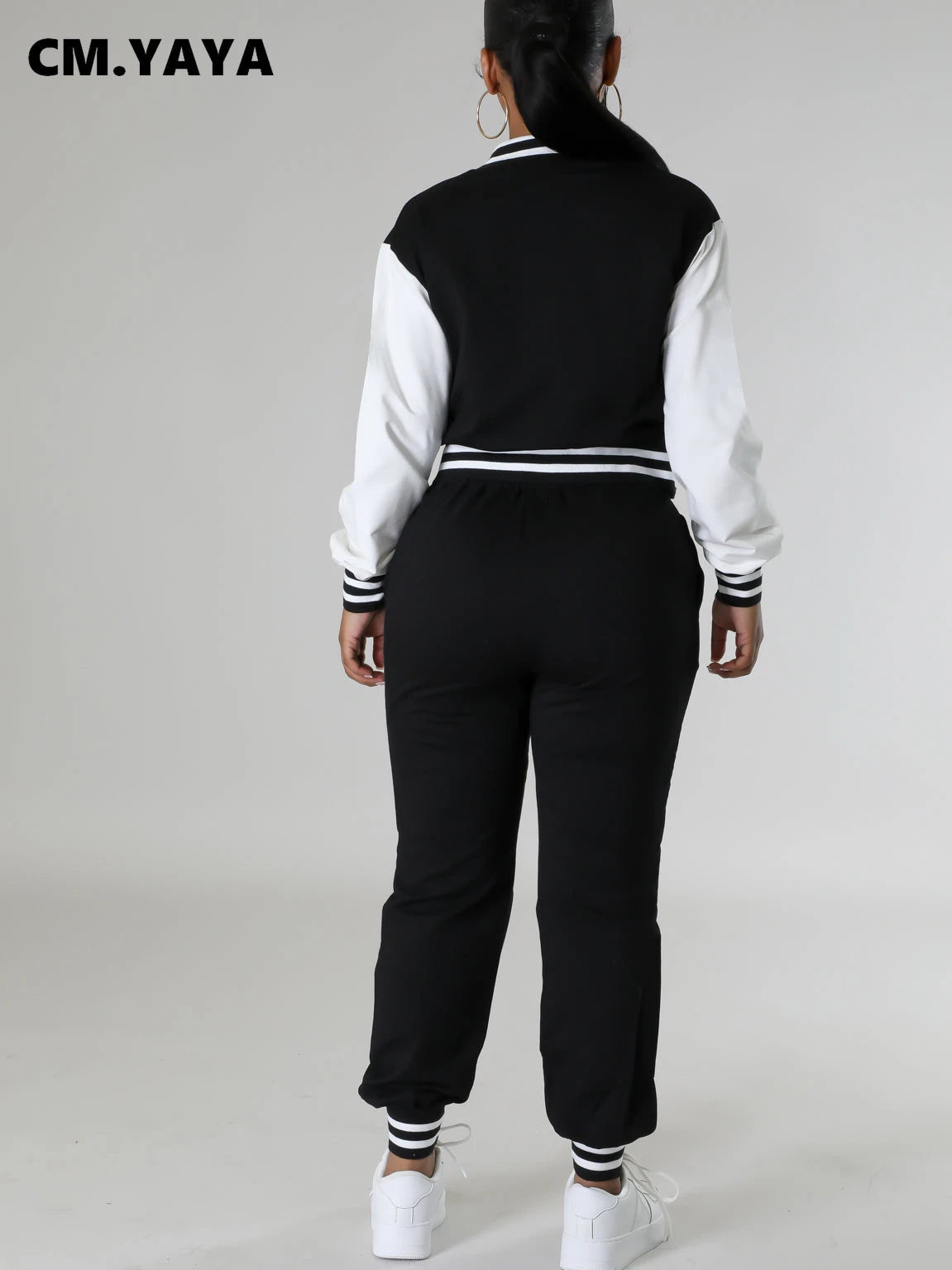 Women's long sleeve jacket and jogger pants set by JN Fashion Fusion, stylish active streetwear two-piece tracksuit.